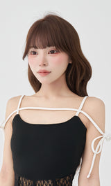 モデル：158cm（着用サイズ：FREE　着用カラー：BLK）