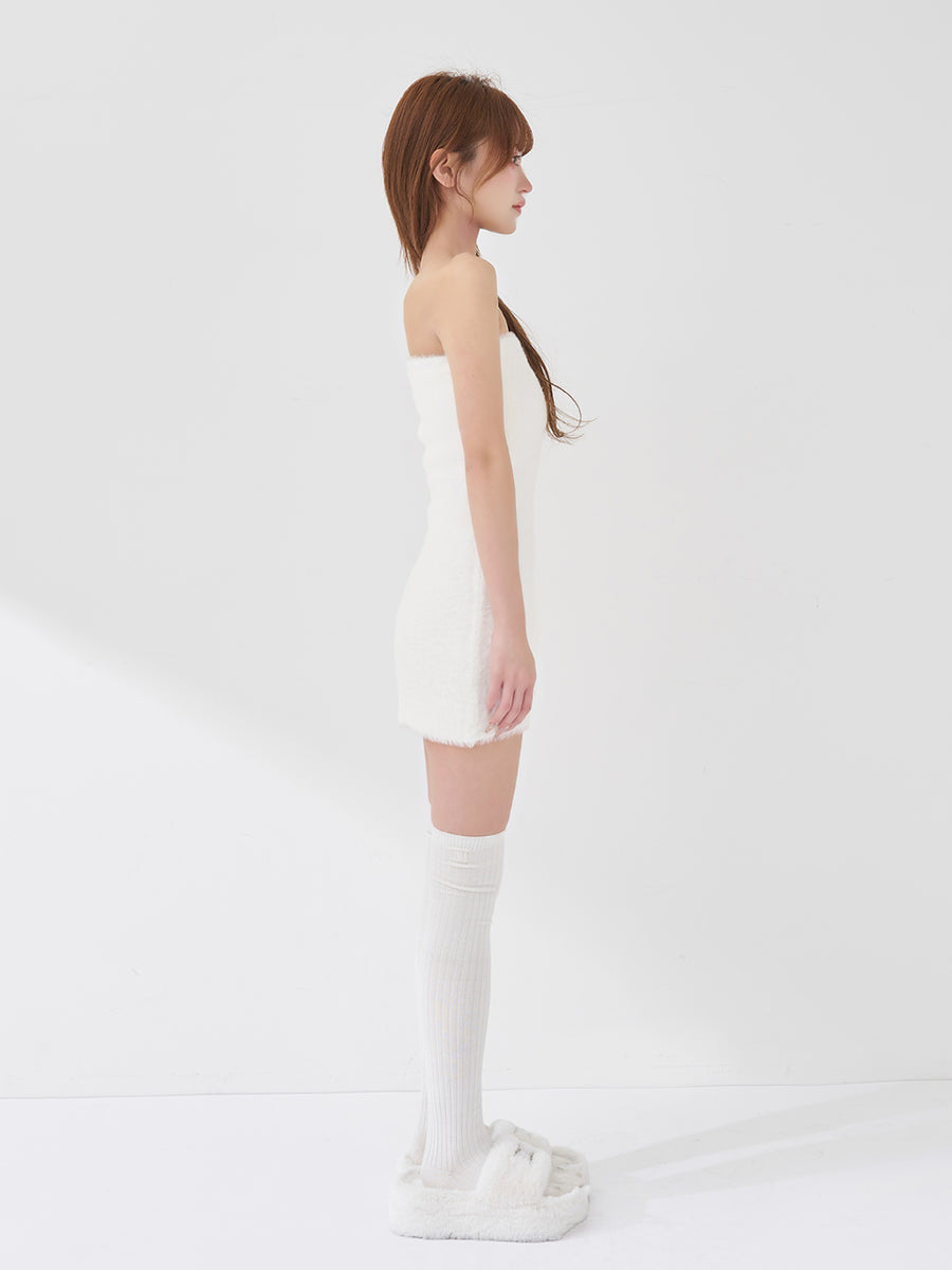 モデル：158cm（着用サイズ：FREE　着用カラー：WHT）