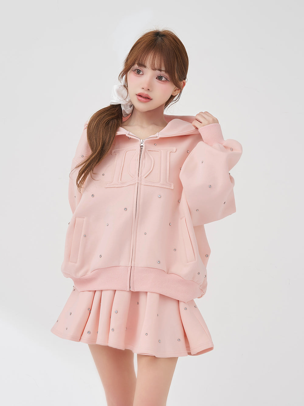 モデル：158cm（着用サイズ：FREE　着用カラー：PNK）