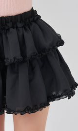 モデル：158cm（着用サイズ：FREE　着用カラー：BLK）