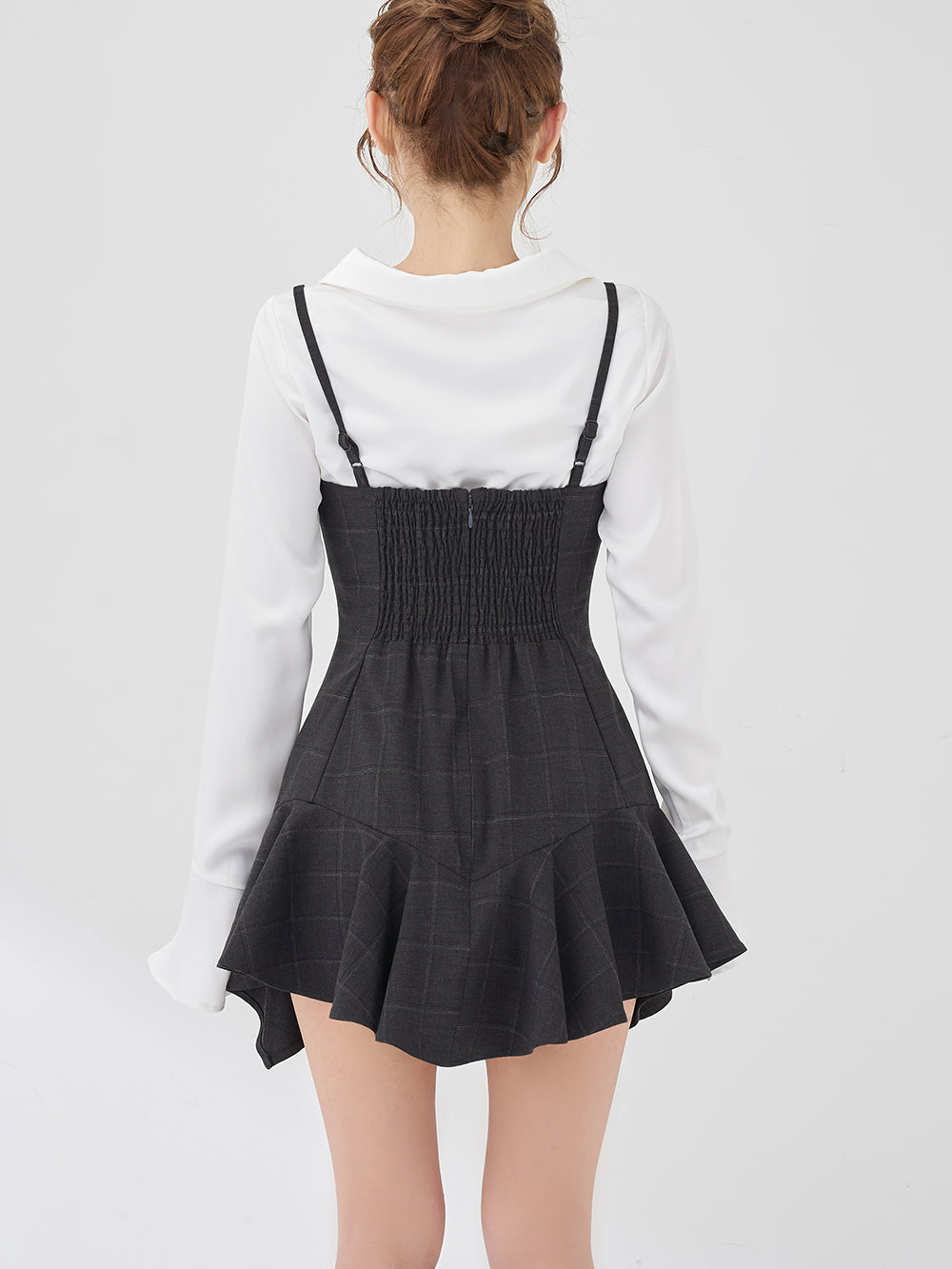 モデル：158cm（着用サイズ：FREE　着用カラー：C-GRY）