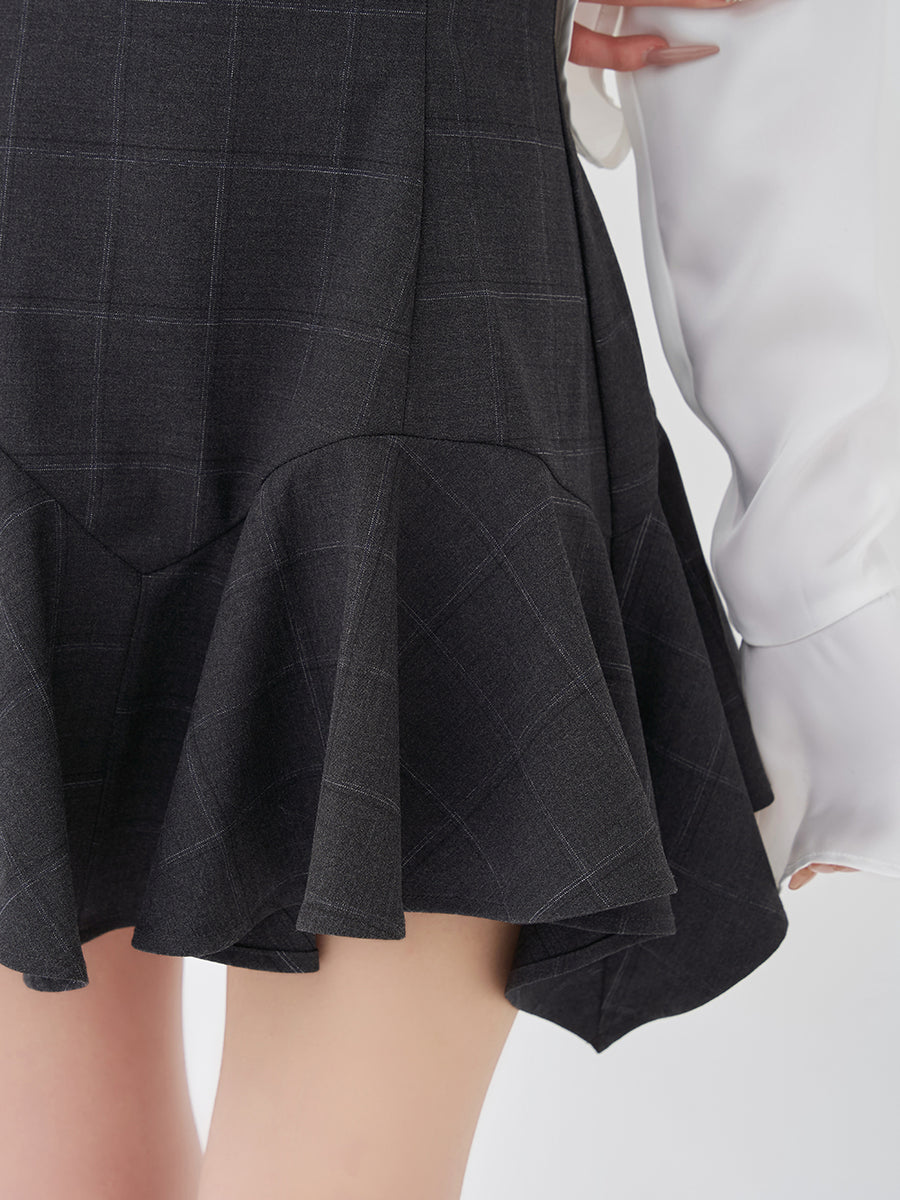 モデル：158cm（着用サイズ：FREE　着用カラー：C-GRY）