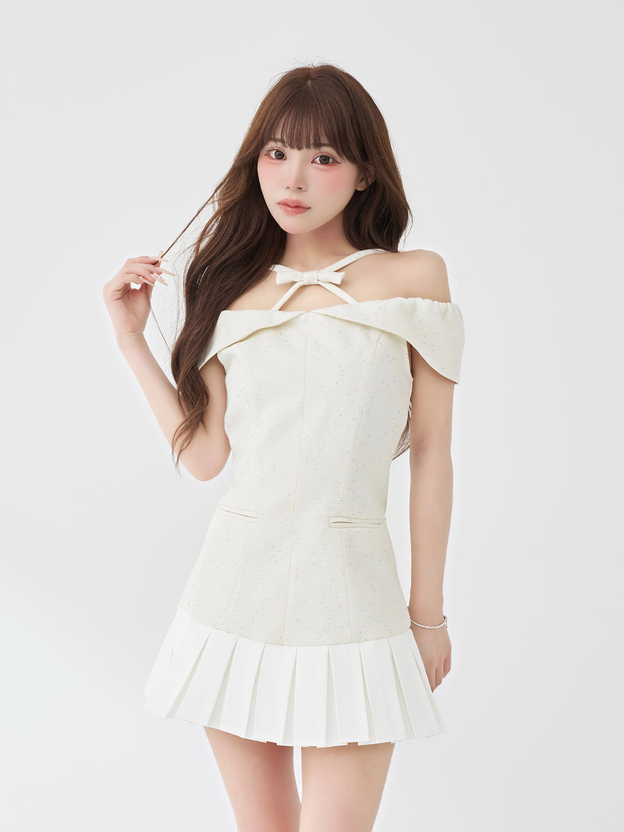 モデル：158cm（着用サイズ：FREE　着用カラー：WHT）