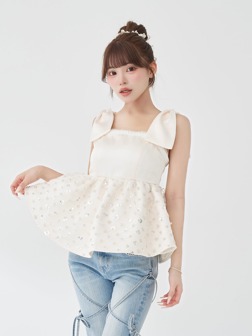 モデル：158cm（着用サイズ：FREE　着用カラー：WHT）