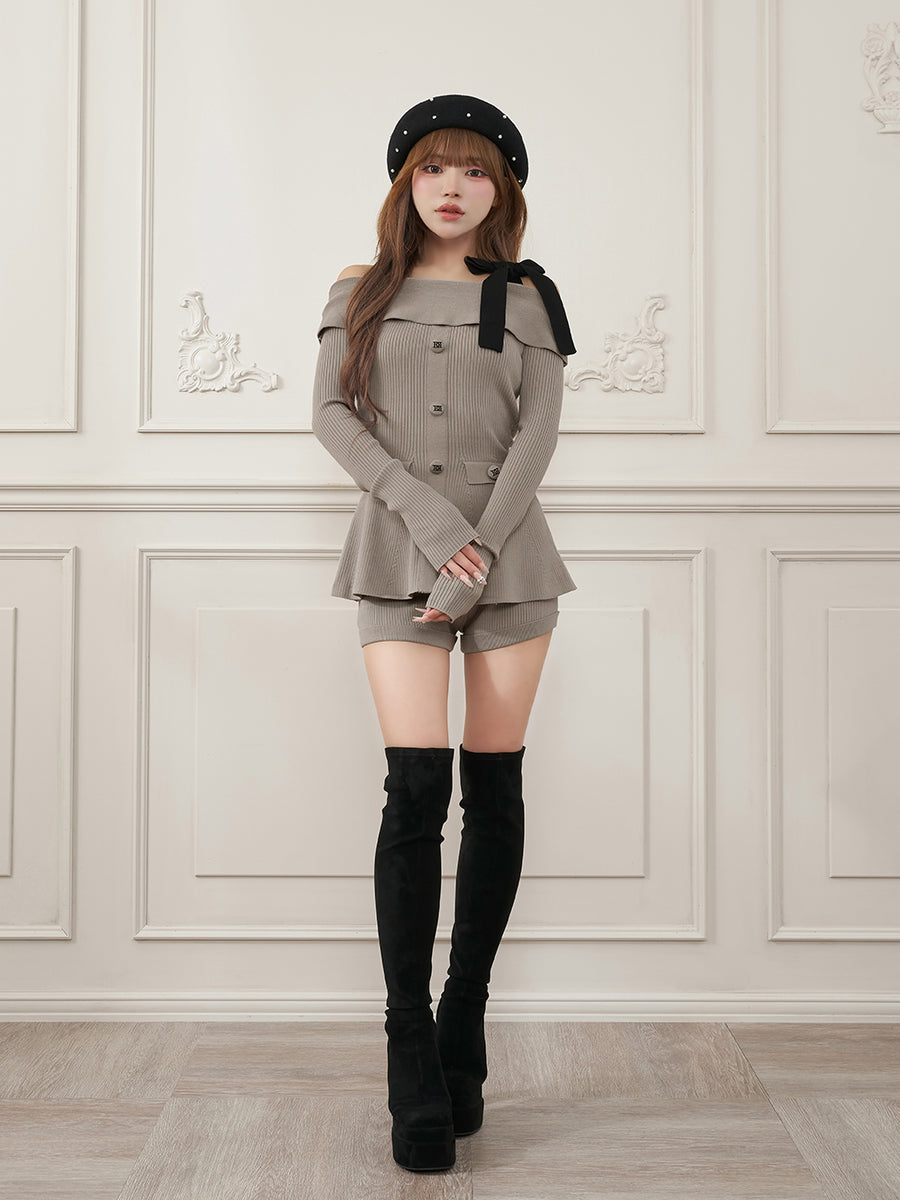 モデル：158cm（着用サイズ：FREE　着用カラー：GRY）