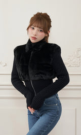 モデル：158cm（着用サイズ：FREE　着用カラー：BLK）