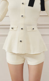 モデル：158cm（着用サイズ：FREE　着用カラー：WHT）