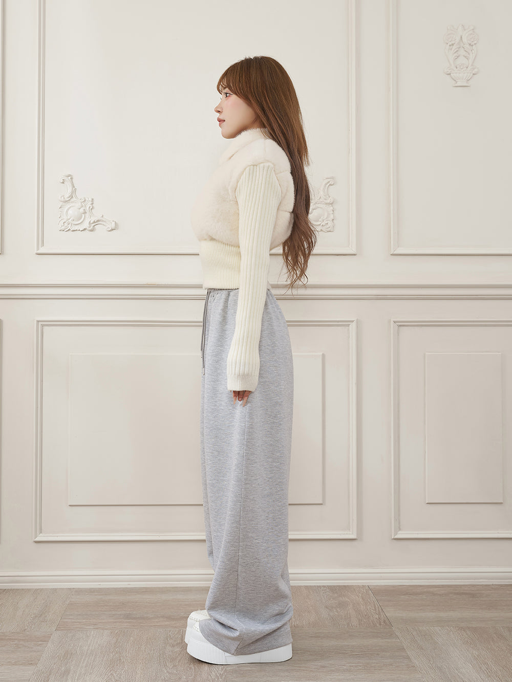 モデル：158cm（着用サイズ：FREE　着用カラー：WHT）