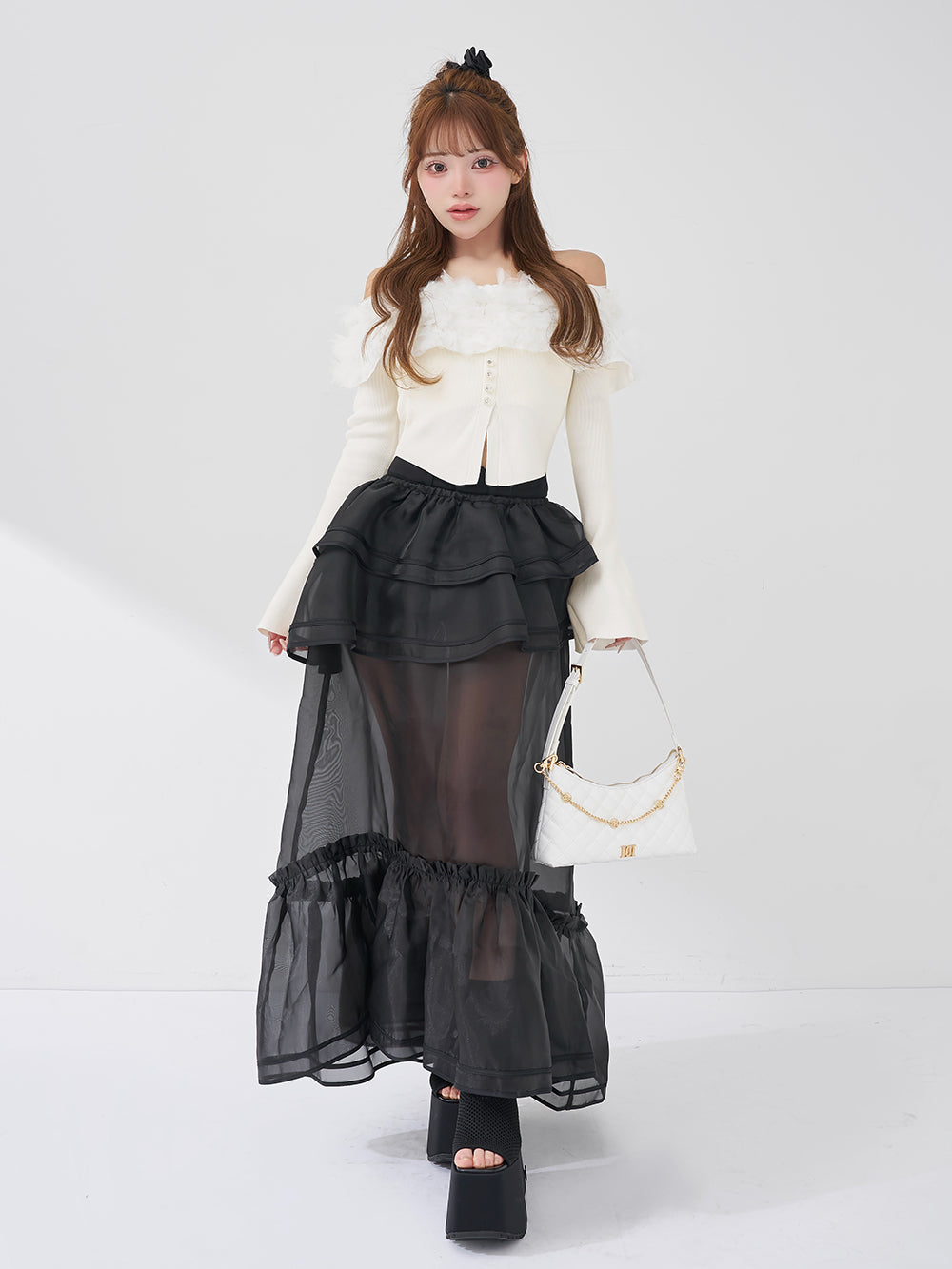 モデル：158cm（着用サイズ：FREE　着用カラー：WHT）