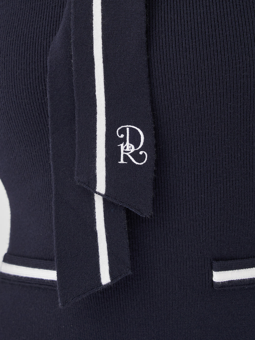 モデル：158cm（着用サイズ：FREE　着用カラー：NVY）