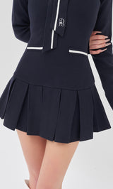 モデル：158cm（着用サイズ：FREE　着用カラー：NVY）