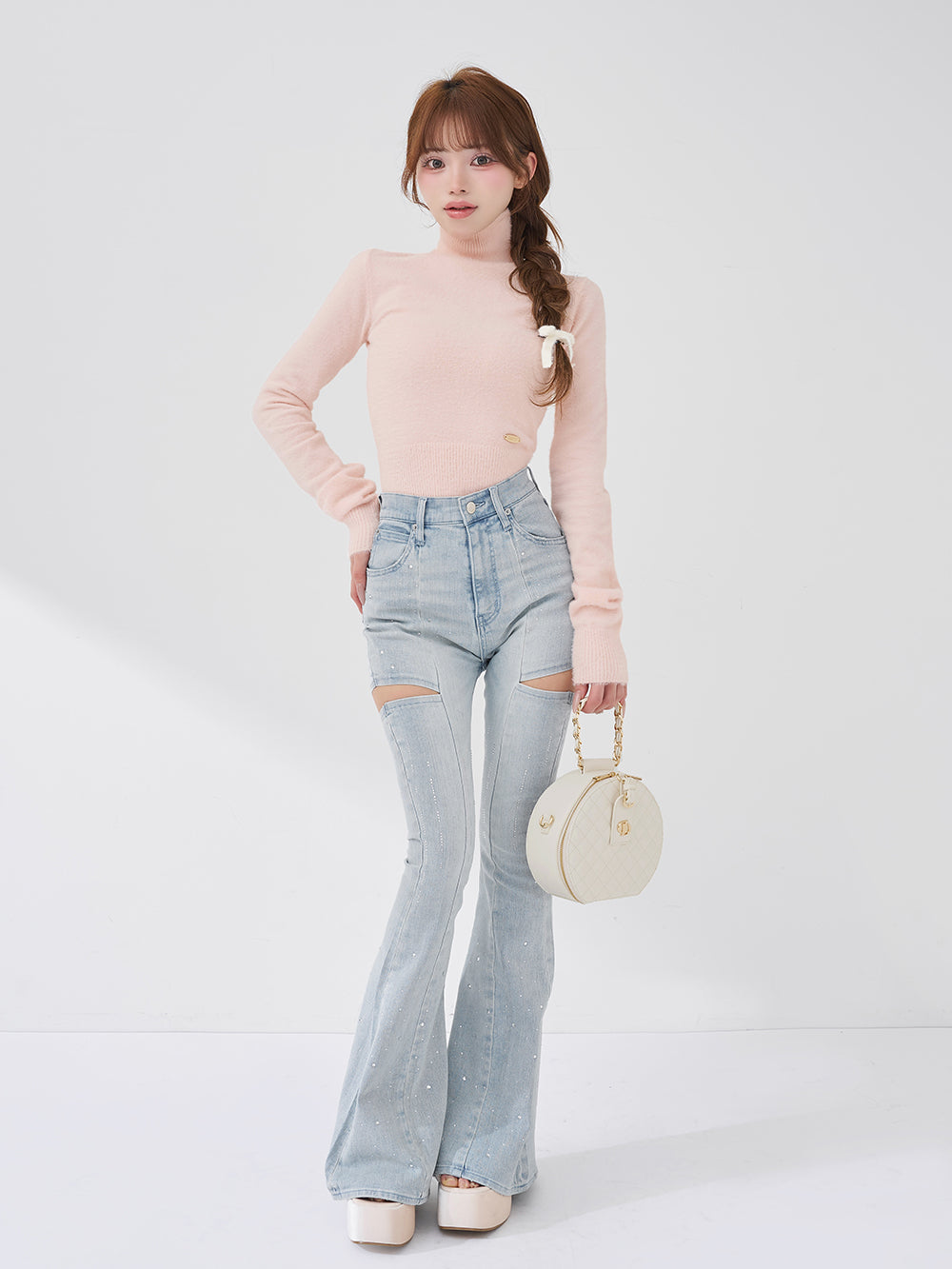 モデル：158cm（着用サイズ：FREE　着用カラー：PNK）