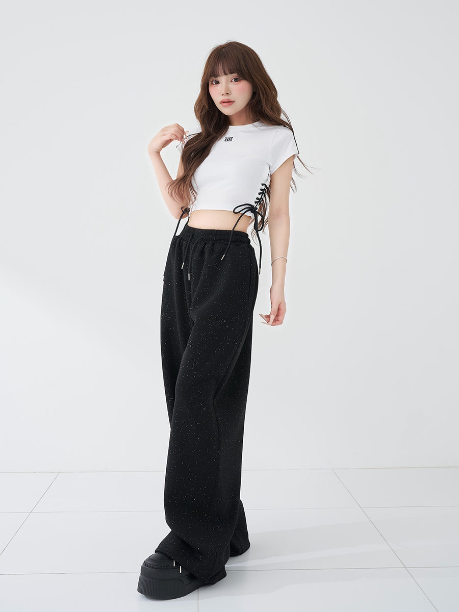 モデル：158cm（着用サイズ：FREE　着用カラー：WHT）