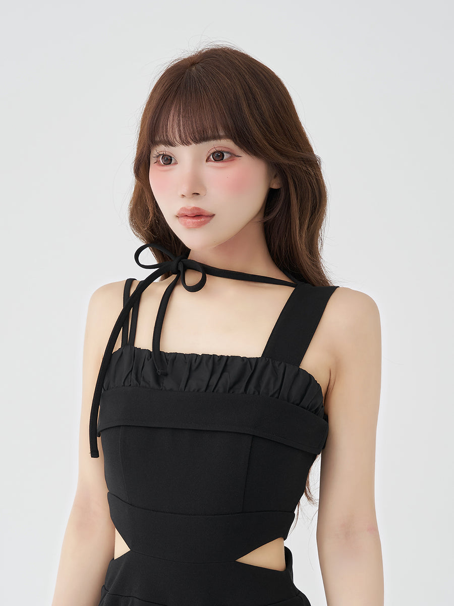 モデル：158cm（着用サイズ：FREE　着用カラー：BLK）