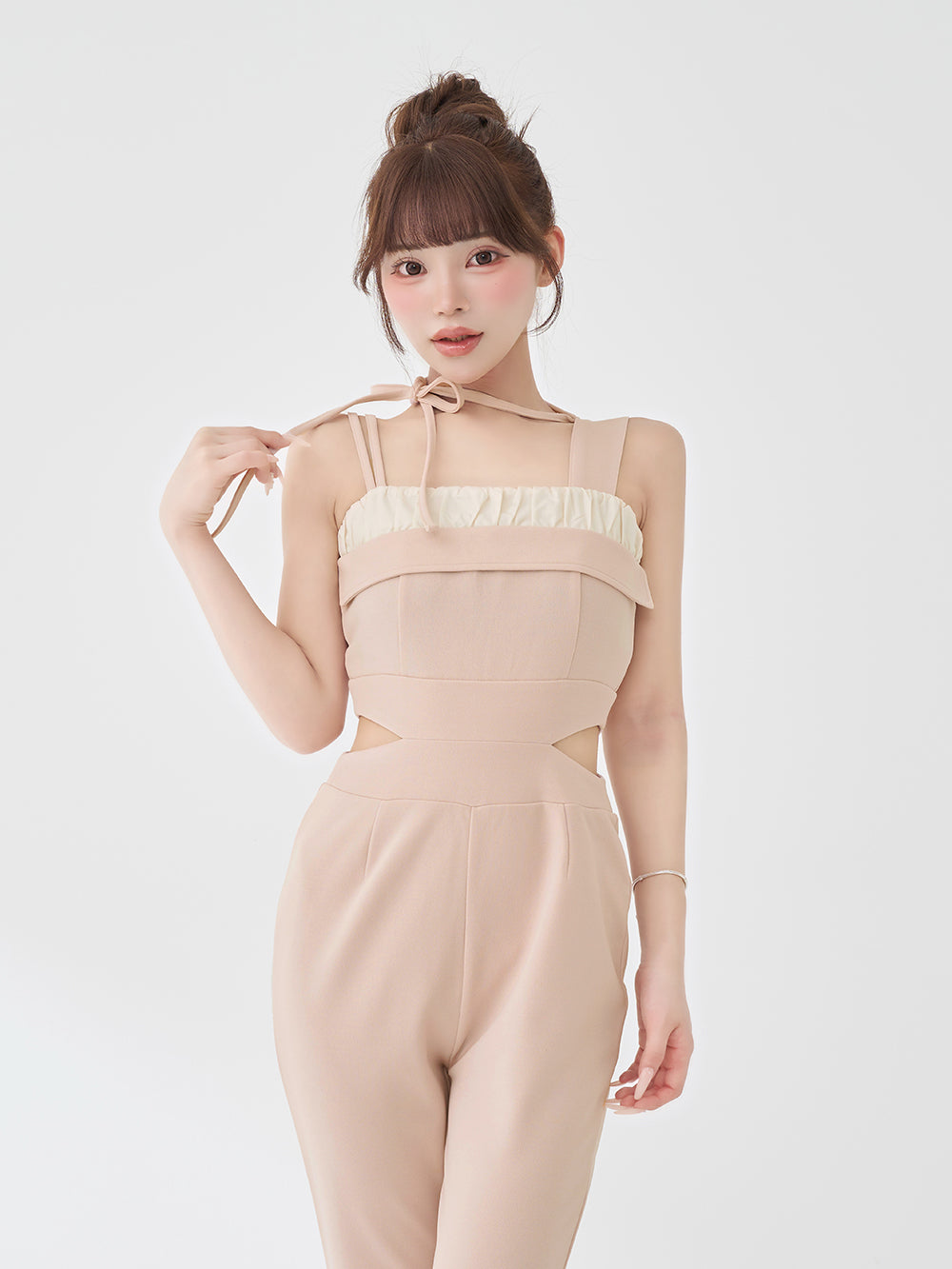 モデル：158cm（着用サイズ：FREE　着用カラー：P-BEG）