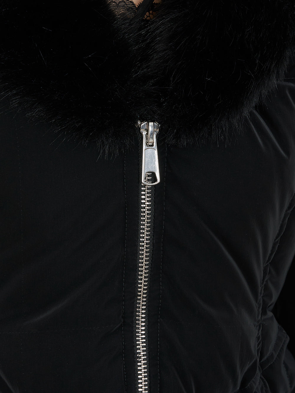 モデル：158cm（着用サイズ：S　着用カラー：BLK）