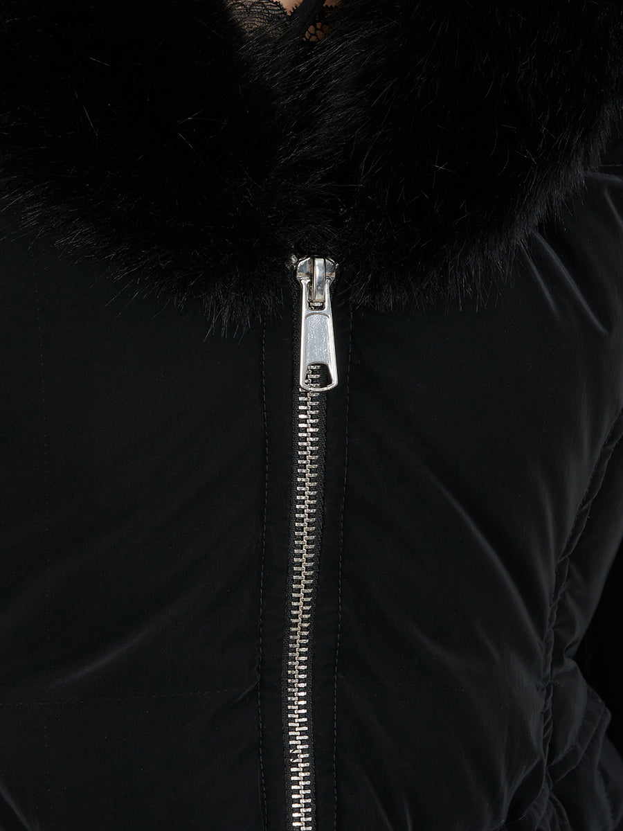 モデル：158cm（着用サイズ：S　着用カラー：BLK）
