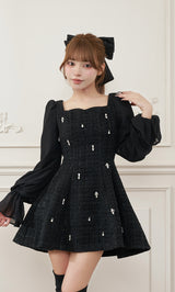 モデル：158cm（着用サイズ：FREE　着用カラー：BLK）