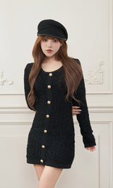 モデル：158cm（着用サイズ：FREE　着用カラー：BLK）