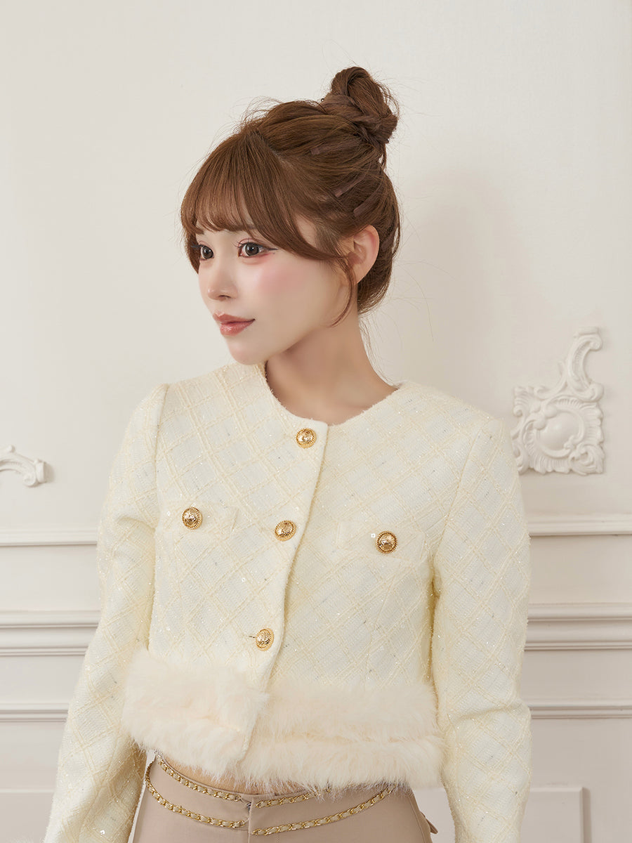 モデル：158cm（着用サイズ：S　着用カラー：IVO）