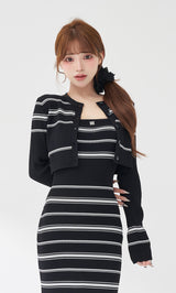 モデル：158cm（着用サイズ：FREE　着用カラー：BLK）