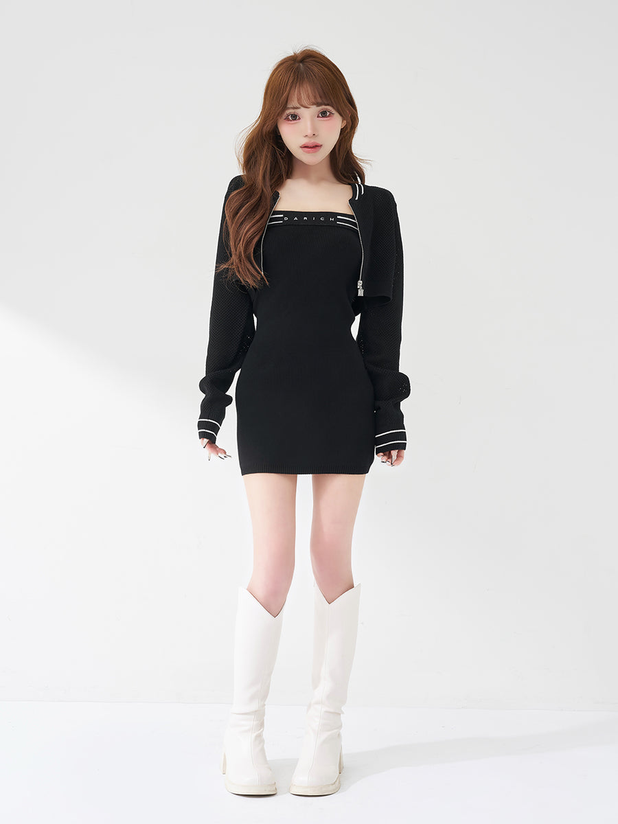 モデル：158cm（着用サイズ：FREE　着用カラー：BLK）