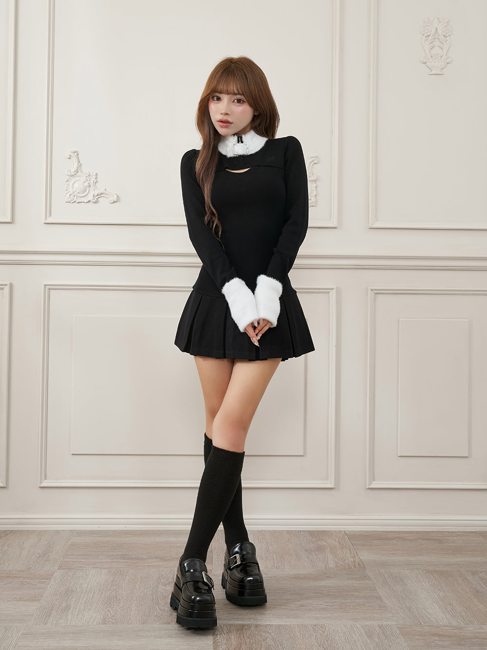 モデル：158cm（着用サイズ：FREE　着用カラー：BLK）