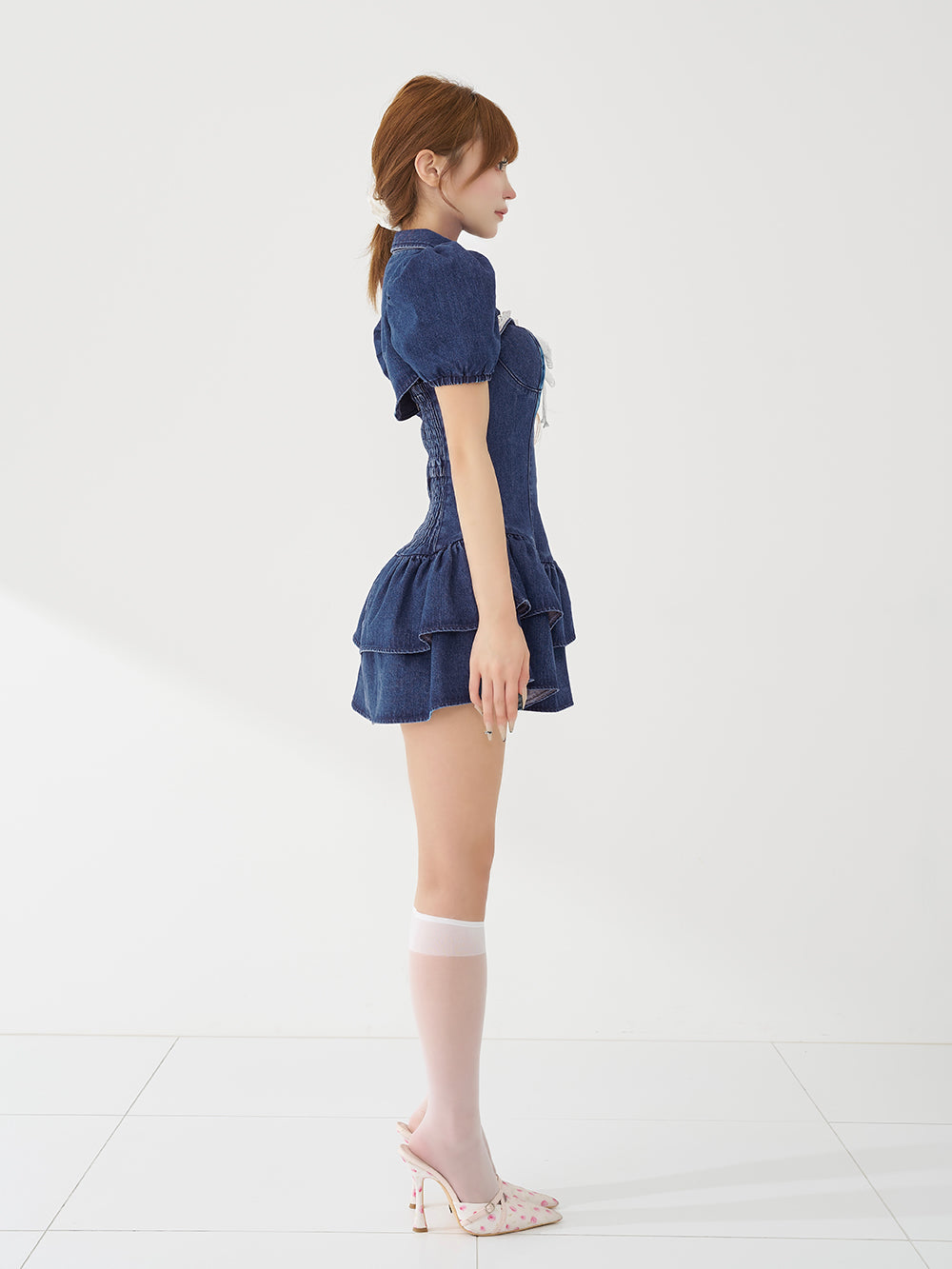 モデル：158cm（着用サイズ：FREE　着用カラー：BLU）