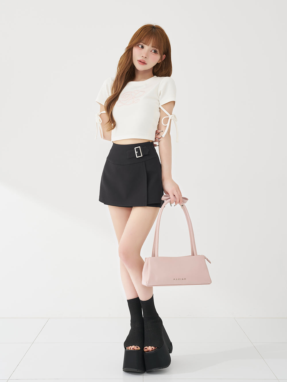 モデル：158cm（着用サイズ：S　着用カラー：BLK）