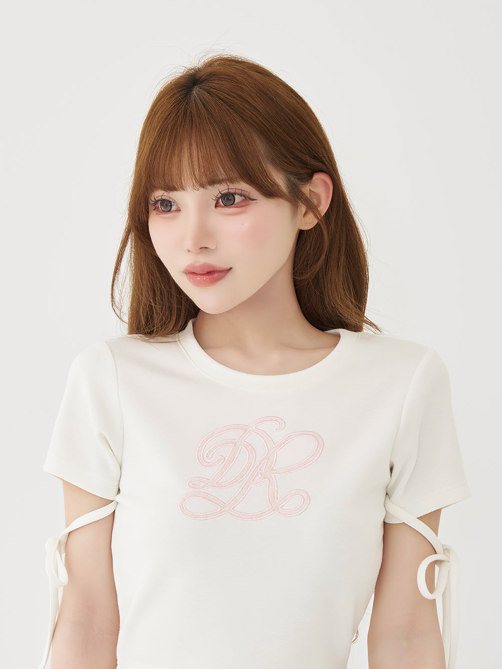 モデル：158cm（着用サイズ：FREE　着用カラー：WHT）