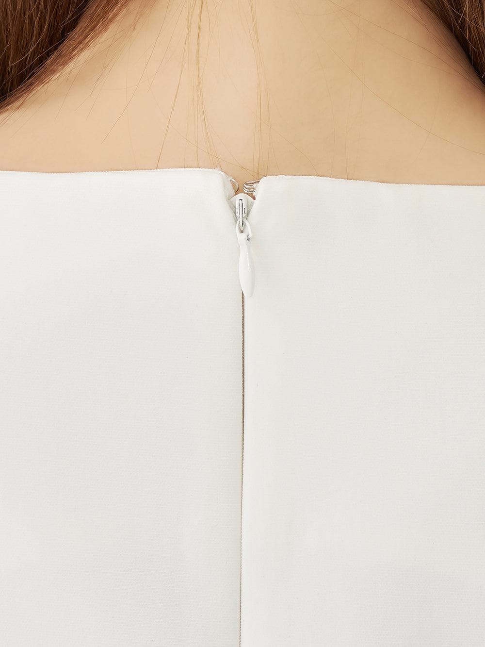 モデル：158cm（着用サイズ：FREE　着用カラー：WHT）