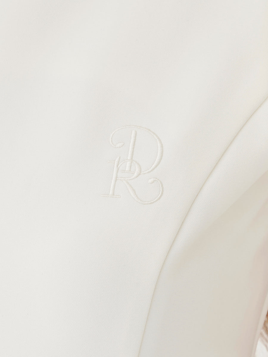 モデル：158cm（着用サイズ：FREE　着用カラー：WHT）