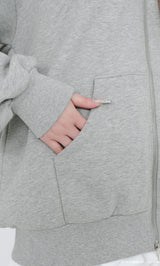 モデル：163cm（着用サイズ：FREE　着用カラー：GRY）