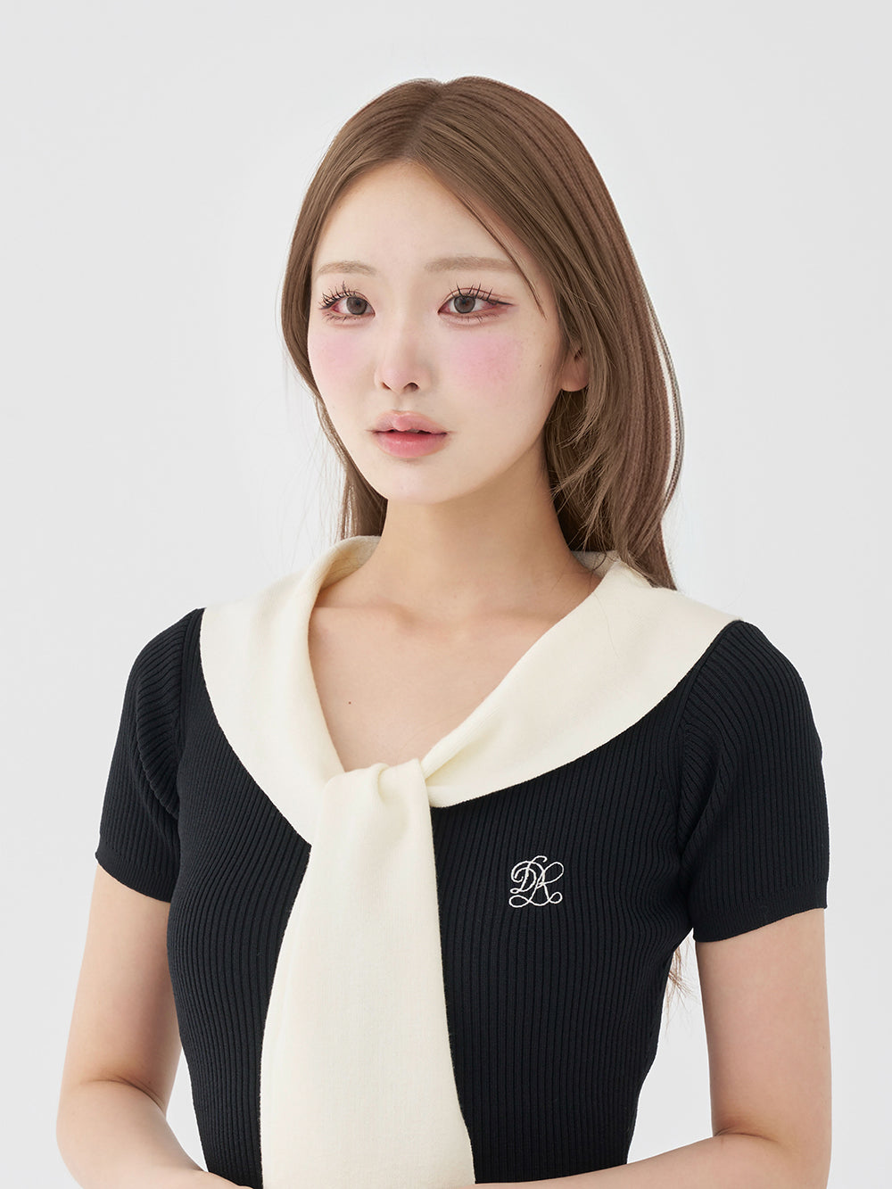 モデル：163cm（着用サイズ：FREE　着用カラー：BLK）
