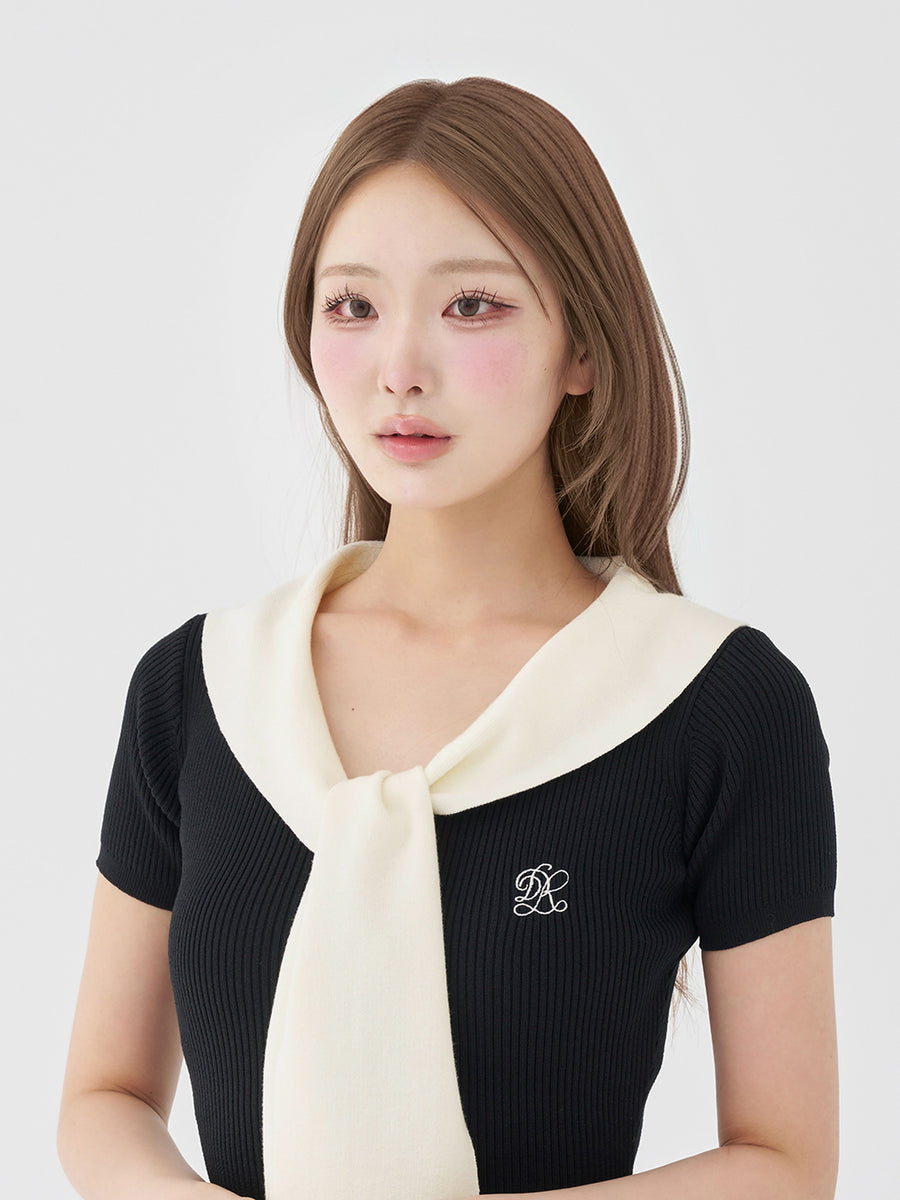 モデル：163cm（着用サイズ：FREE　着用カラー：BLK）