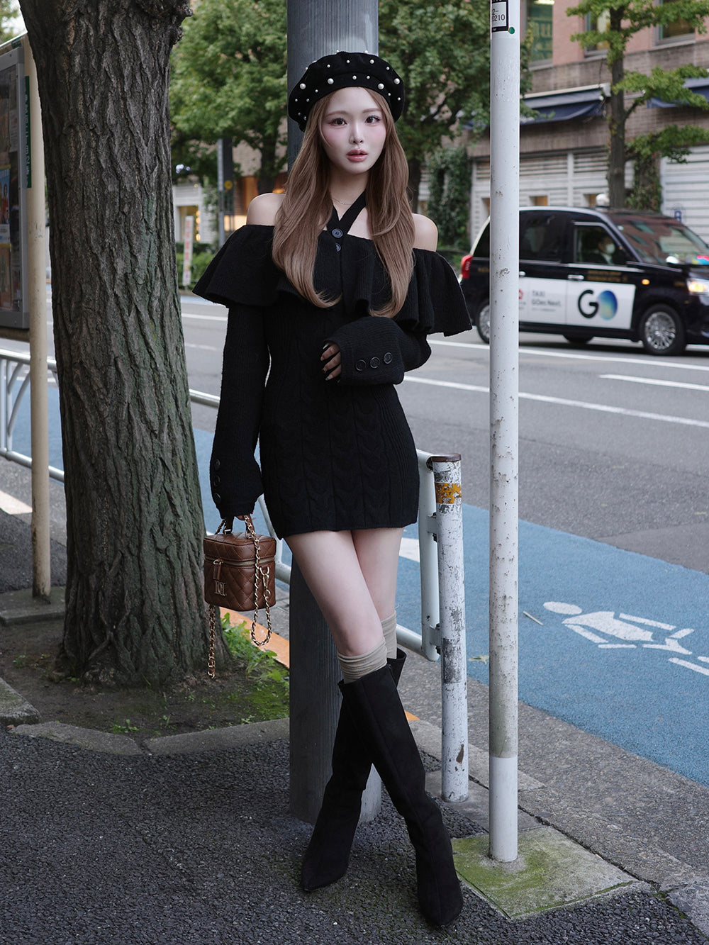 モデル：163cm（着用サイズ：FREE　着用カラー：BLK）