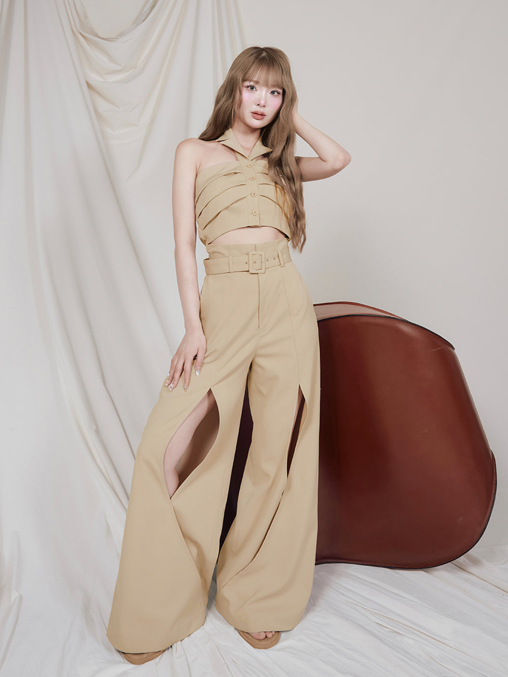 モデル：163cm（着用サイズ：L　着用カラー：BEG）
