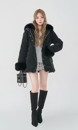 モデル：163cm（着用サイズ：S　着用カラー：BLK）