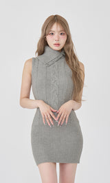 モデル：163cm（着用サイズ：FREE　着用カラー：GRY）