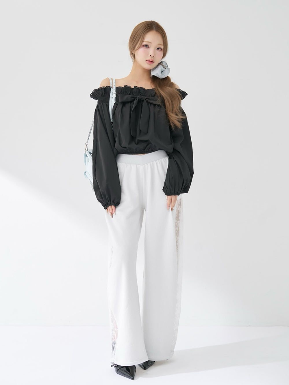 モデル：163cm（着用サイズ：FREE　着用カラー：BLK）