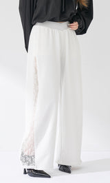 モデル：163cm（着用サイズ：FREE　着用カラー：WHT）