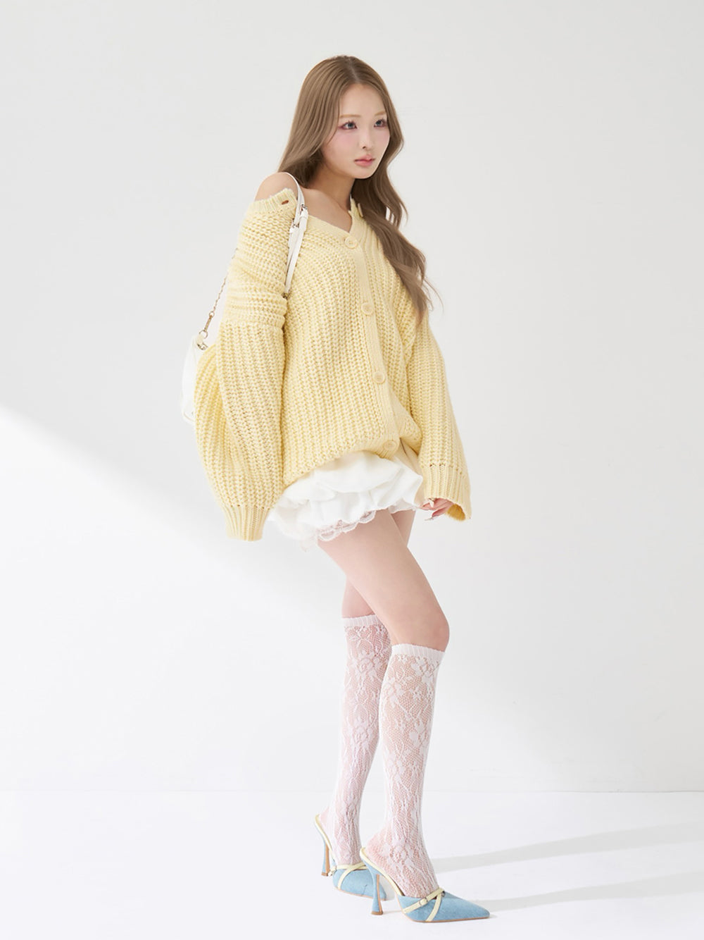 モデル：163cm（着用サイズ：FREE　着用カラー：YEL）