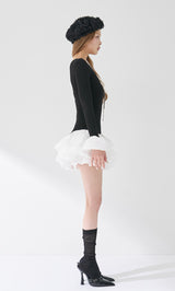 モデル：163cm（着用サイズ：FREE　着用カラー：BLK）