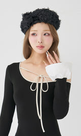 モデル：163cm（着用サイズ：FREE　着用カラー：BLK）