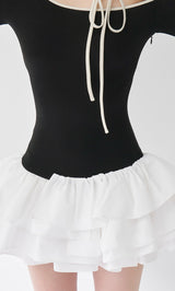 モデル：163cm（着用サイズ：FREE　着用カラー：BLK）