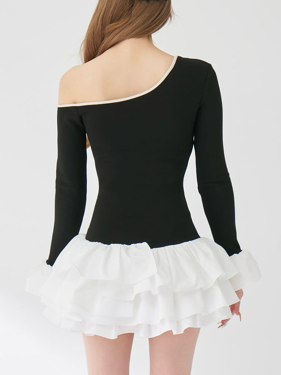 モデル：163cm（着用サイズ：FREE　着用カラー：BLK）