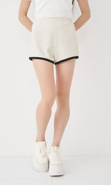 モデル：170cm（着用サイズ：FREE　着用カラー：WHT）
