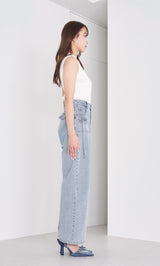 モデル：163cm（着用サイズ：FREE　着用カラー：WHT）