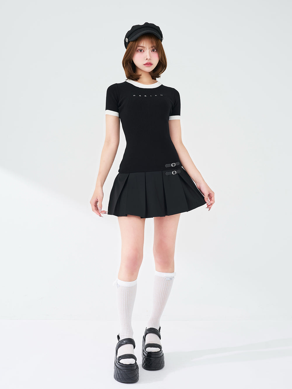 モデル：163cm（着用サイズ：FREE　着用カラー：BLK）