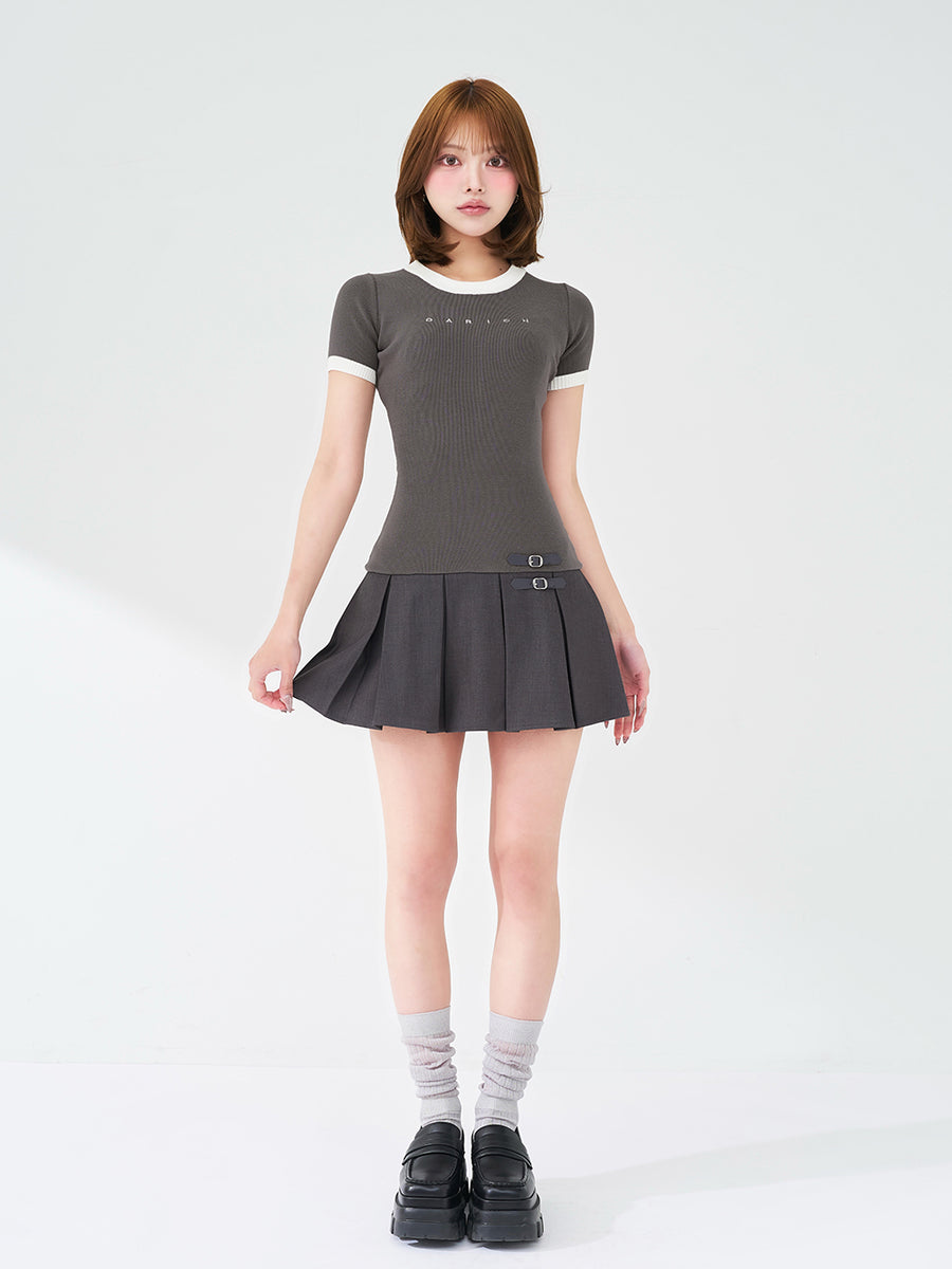 モデル：163cm（着用サイズ：FREE　着用カラー：GRY）